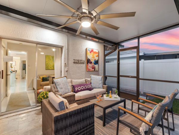 Lovely Naples Pool Home Walk Vanderbilt Beach